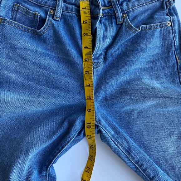 Melville Distressed Jeans - Picture 5 of 8